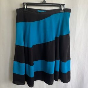 Vintage Derek Lam Chic Blue and Black Striped Skirt, side zipper